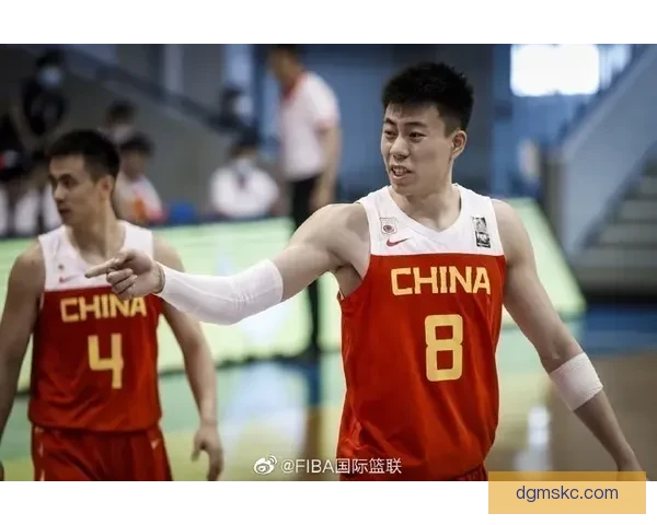上海拒20分逆转首胜 张镇麟周琦表现抢眼